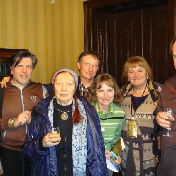 Razmišljanje za odrasle, za mlade pa humor in opazovanje sveta