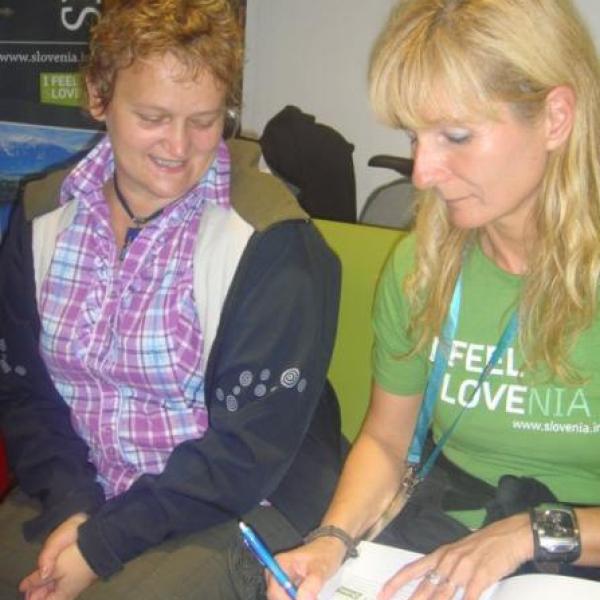 Obisk delegacije slovenskih mladinskih pisateljev na Kitajskem