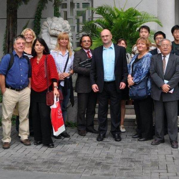 Obisk delegacije slovenskih mladinskih pisateljev na Kitajskem