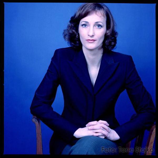 Knjiga Saše Pavček izhaja v Argentini, doma pa v treh mesecih pošla naklada tisoč izvodov njene poezije