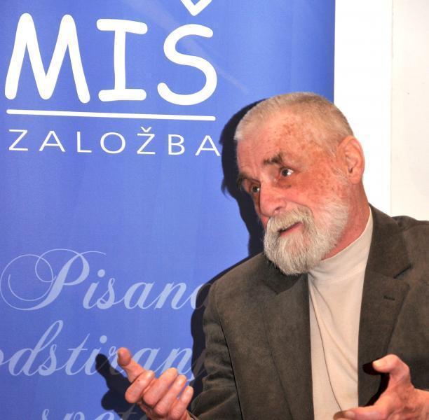 Predstavitev pesniške zbirke In cel boš, podoben otoku