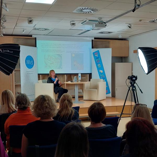 S strokovnim srečanjem otvorili trinajste Bralnice pod slamnikom